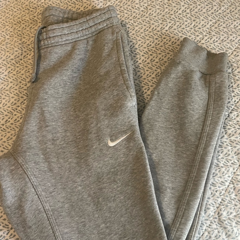 Women’s Small Nike joggers